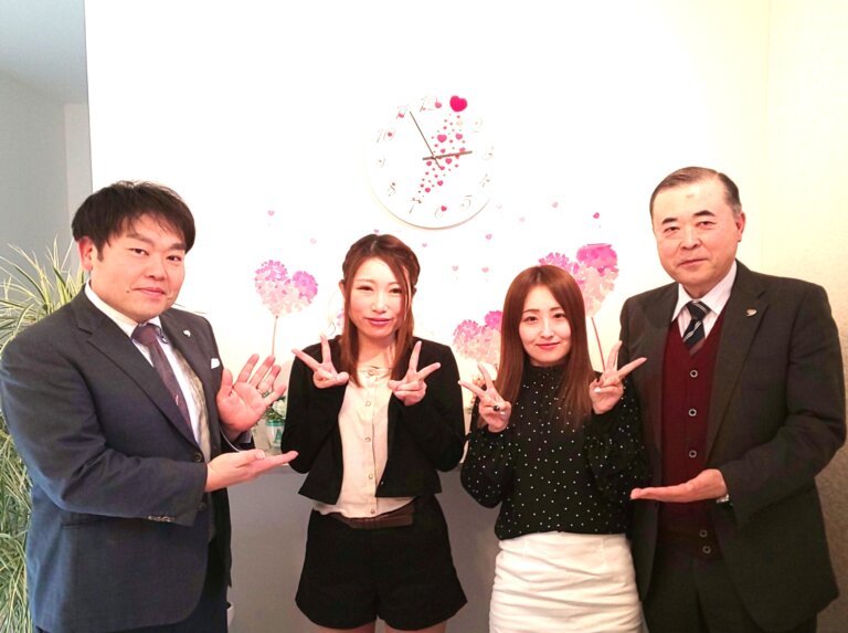 昨日はハピネスの新サービス「れい＆みきのウキウキお見合い診断❤」の写真撮影会が行われました(*^^)v