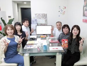 毎週火曜日はスタッフミーティング！ 婚活の秋本番です。ハピネスの会員様は元気に頑...