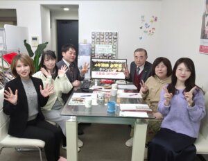 毎週火曜日はスタッフミーティング！ 入会金半額のキャンペーンはいよいよ３月末で終...