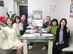 毎週火曜日はスタッフミーティング！ 入会金半額のキャンペーン終了まで２週間を切り...