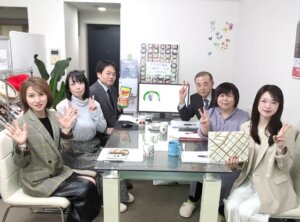 毎週火曜日はスタッフミーティング! 桜の季節もあっという間に過ぎてポカポカ陽気が...