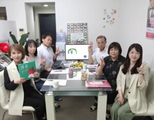 毎週火曜日はスタッフミーティング! 今週も私たち6人が集合して、会員のみなさんの...