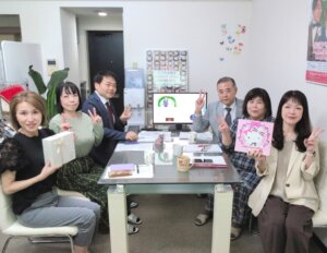 毎週火曜日はスタッフミーティング！ すっかり秋らしくなりハピネスの会員様は頑張ら...